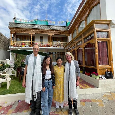 Laksdup Guest House Leh Exterior foto